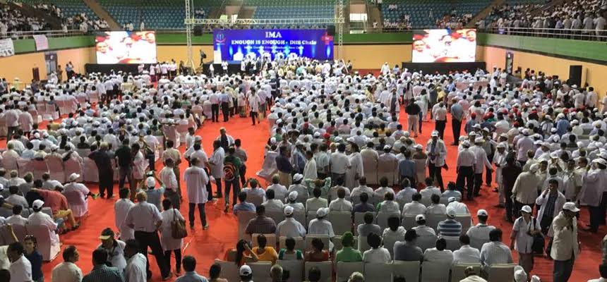 Over 70, 000 doctors participate in the IMAâ€™s Dilli Chalo movement