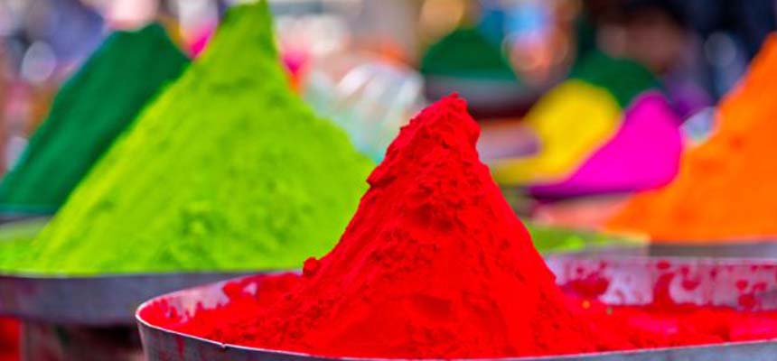 Don't let harmful chemicals hamper Holi celebrations!