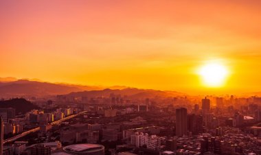 Don’t neglect your eye health this summer!