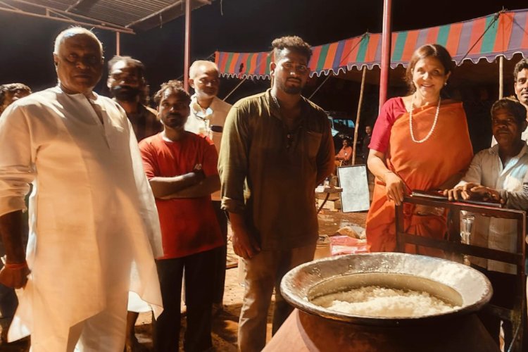 Dr Sangita Reddy offers prayers at the Siddhi Vinayak Temple, Rejintal, on the occasion of Sankata Hara Chathurthi!