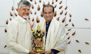 HON’BLE CHIEF MINISTER SHRI NARA CHANDRABABU NAIDU GARU, FELICITATES PADMA SHRI AWARDEE DR VIJAY ANAND REDDY!
